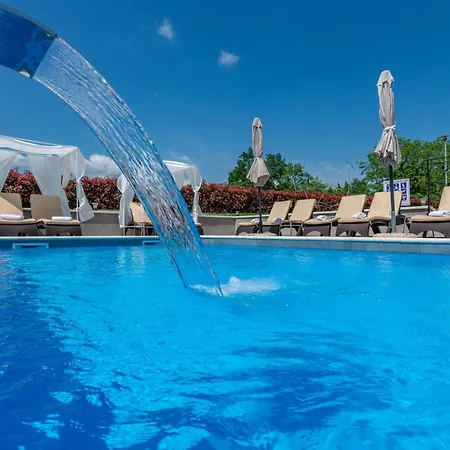 Irene, A Quiet And Peaceful Pool