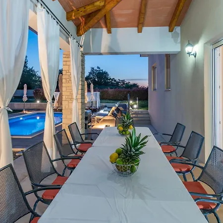 Holiday home Irene, A Quiet And Peaceful Pool