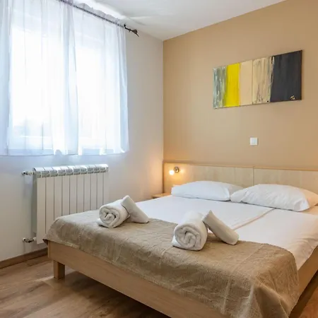 Holiday home Irene, A Quiet And Peaceful Pool Nedescina